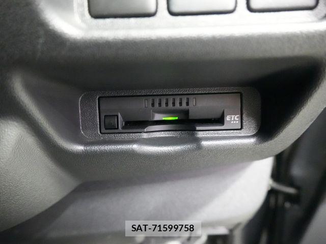 Toyota HIACE VAN 2019-07 8317712-17