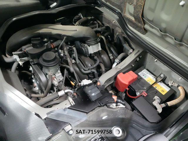 Toyota HIACE VAN 2019-07 8317712-19