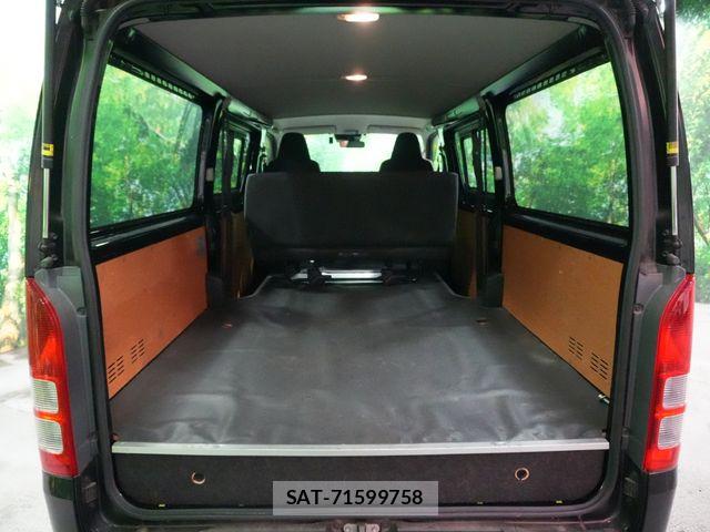 Toyota HIACE VAN 2019-07 8317712-27