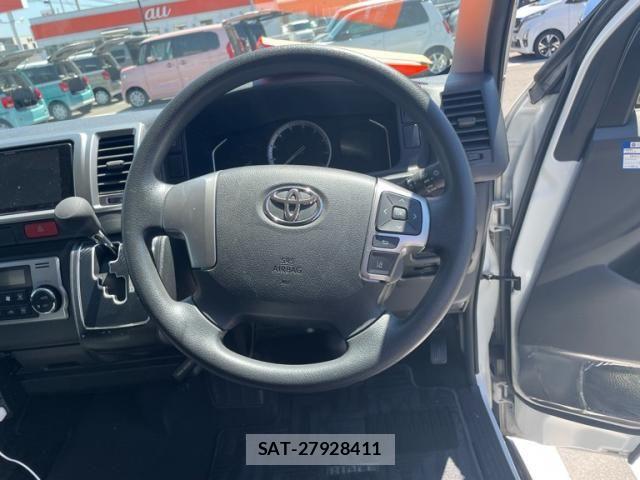 Toyota HIACE VAN 2021-04 8338240-9