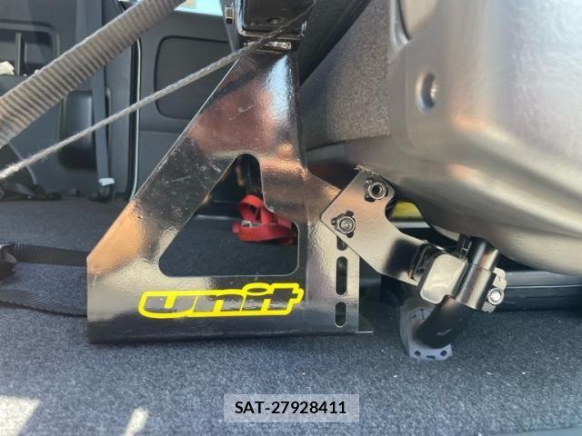 Toyota HIACE VAN 2021-04 8338240-16