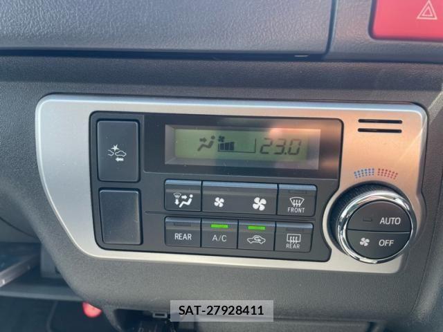 Toyota HIACE VAN 2021-04 8338240-17