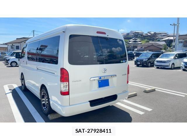 Toyota HIACE VAN 2021-04 8338240-23