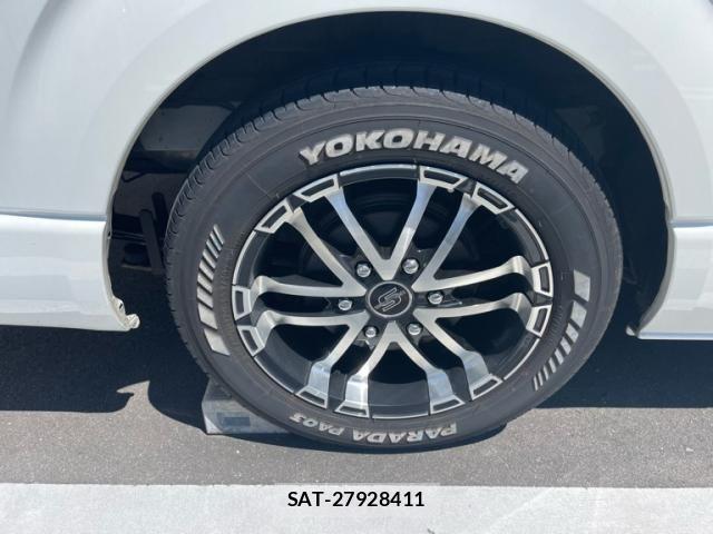 Toyota HIACE VAN 2021-04 8338240-4