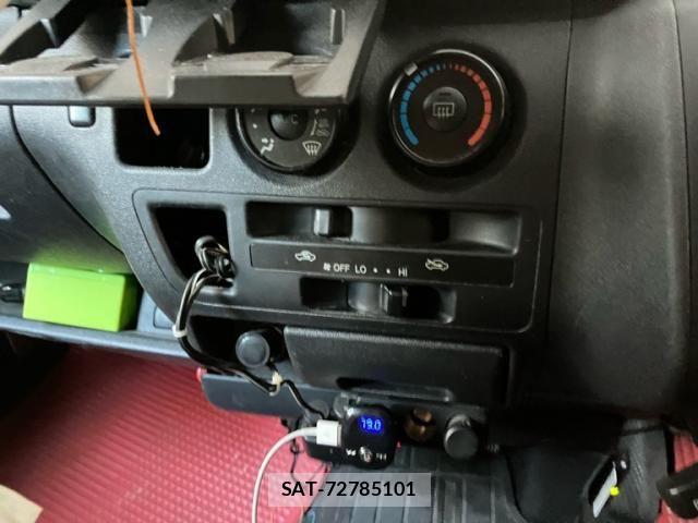 Toyota HIACE VAN 2007-01 8338257-22