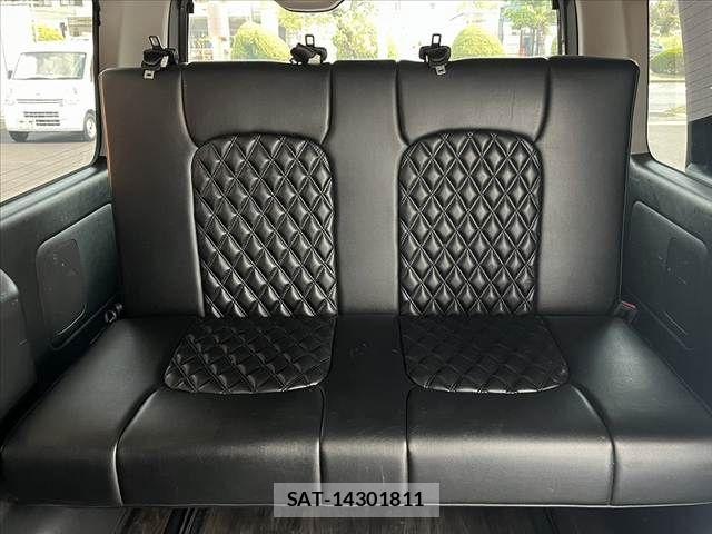 Toyota HIACE VAN 2018-03 8338247-19