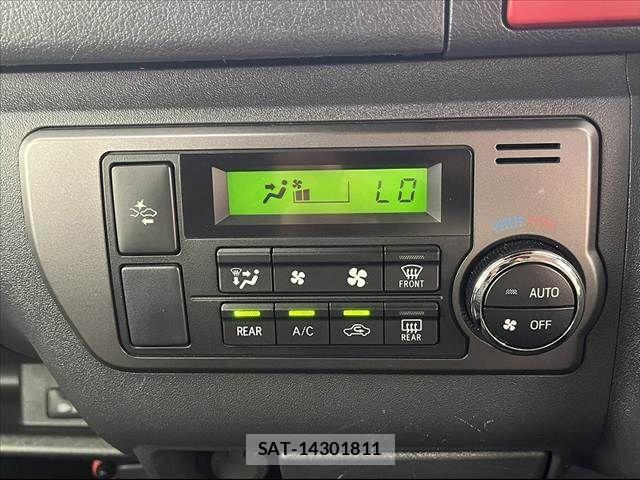 Toyota HIACE VAN 2018-03 8338247-23