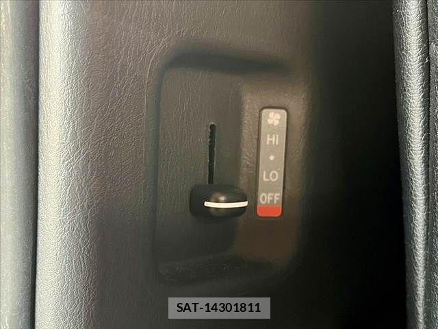 Toyota HIACE VAN 2018-03 8338247-28