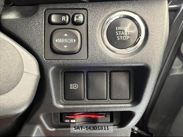 Toyota HIACE VAN 2018-03 8338247-5