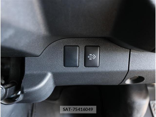 Toyota HIACE VAN 2023-11 8338241-11