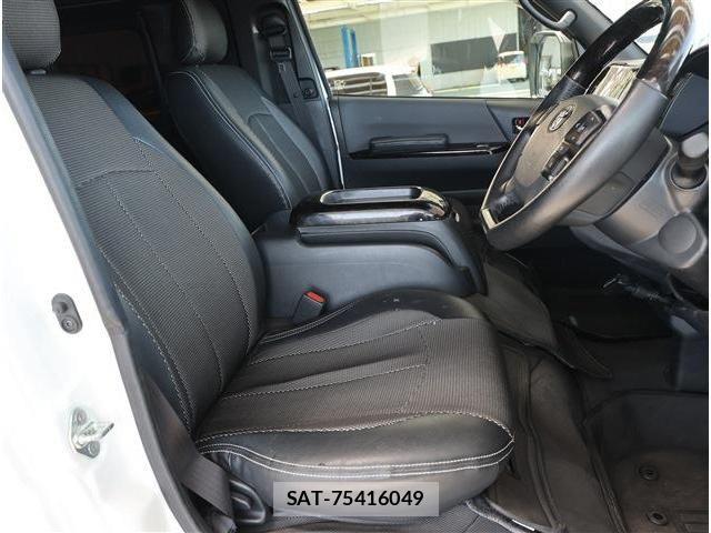Toyota HIACE VAN 2023-11 8338241-13
