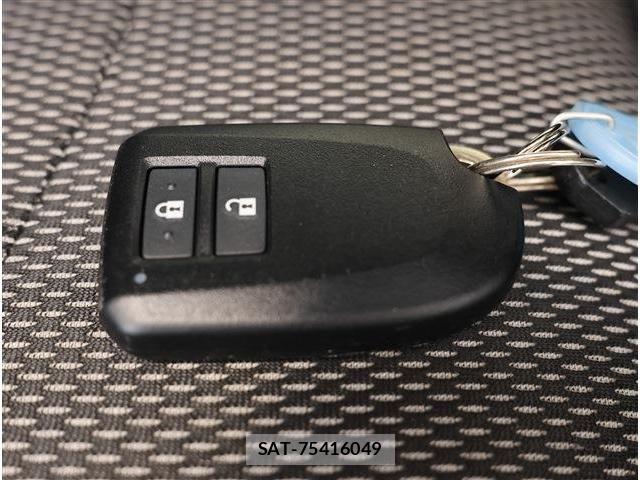 Toyota HIACE VAN 2023-11 8338241-17