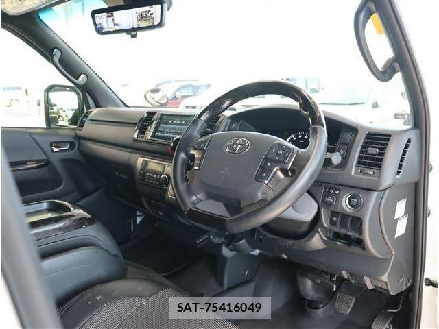 Toyota HIACE VAN 2023-11 8338241-1