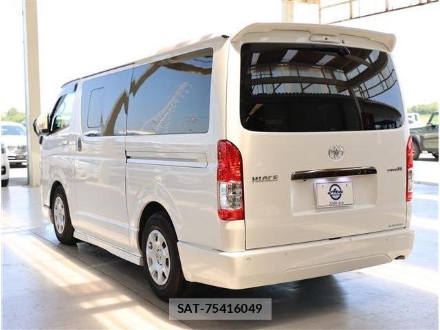 Toyota HIACE VAN 2023-11 8338241-23