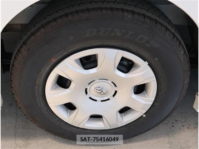 Toyota HIACE VAN 2023-11 8338241-6
