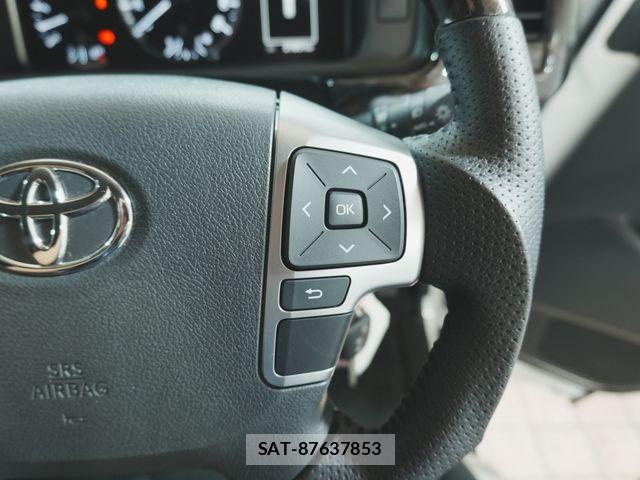 Toyota HIACE VAN 2022-03 8338235-11