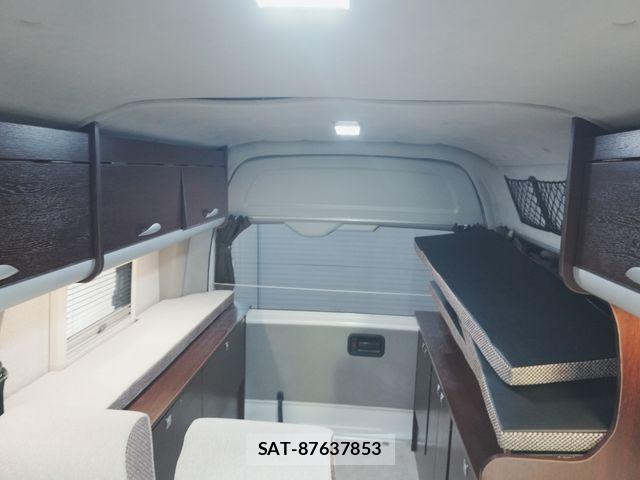 Toyota HIACE VAN 2022-03 8338235-27