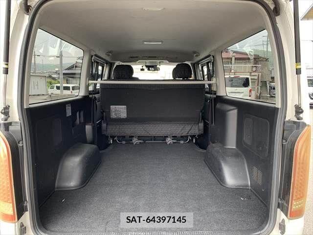 Toyota HIACE VAN 2018-01 8337938-9