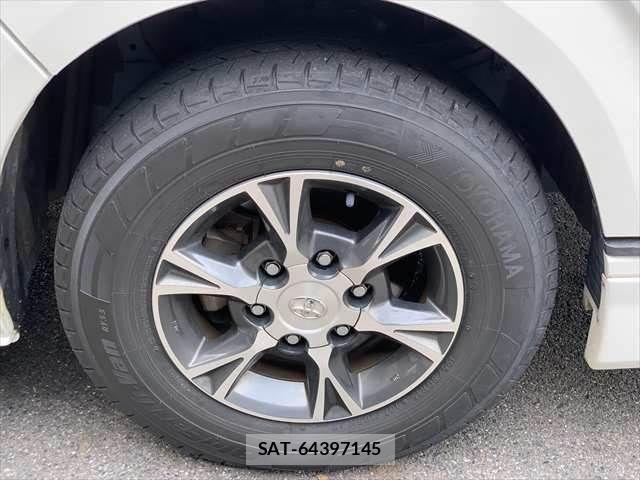 Toyota HIACE VAN 2018-01 8337938-13