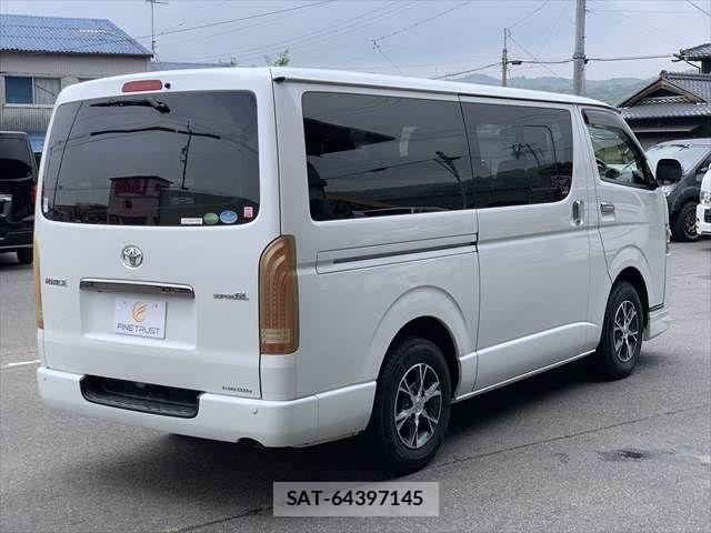 Toyota HIACE VAN 2018-01 8337938-17