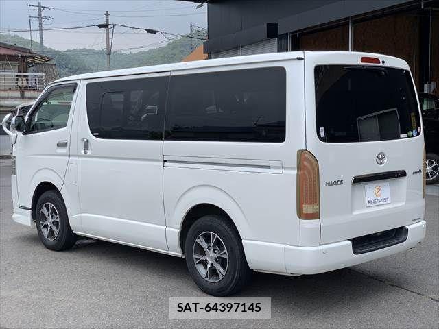 Toyota HIACE VAN 2018-01 8337938-19