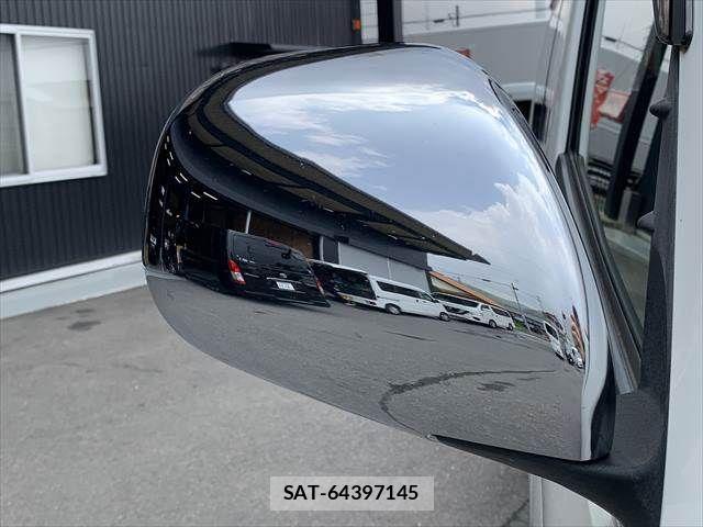 Toyota HIACE VAN 2018-01 8337938-25