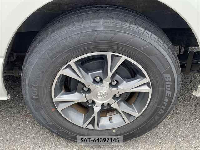 Toyota HIACE VAN 2018-01 8337938-28