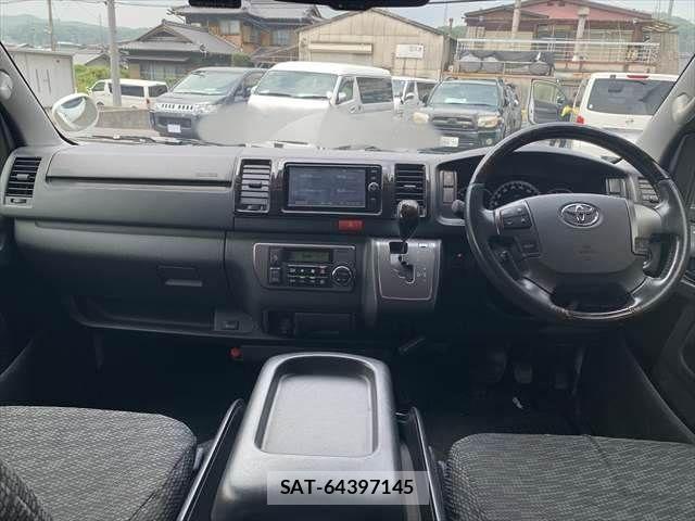 Toyota HIACE VAN 2018-01 8337938-2