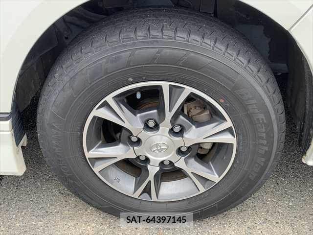 Toyota HIACE VAN 2018-01 8337938-29