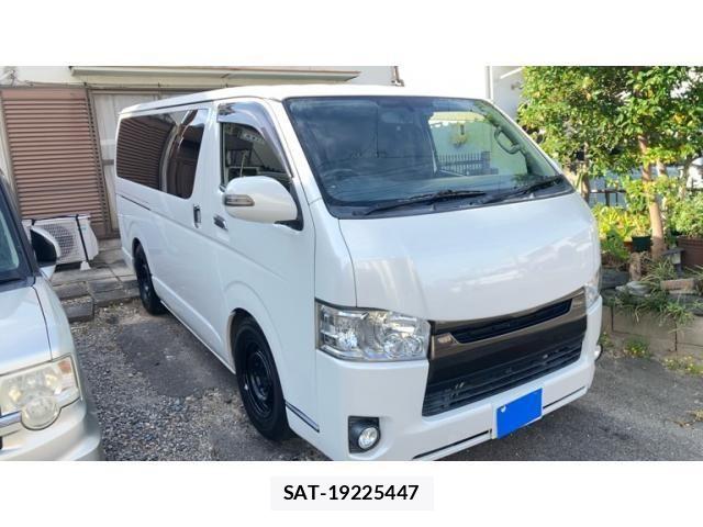 Toyota HIACE VAN 2016-01 8338251-1