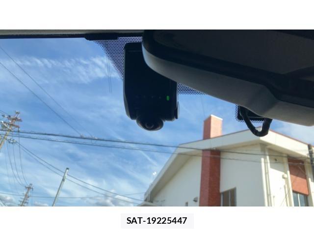 Toyota HIACE VAN 2016-01 8338251-24