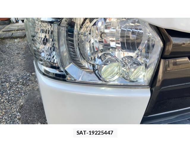 Toyota HIACE VAN 2016-01 8338251-25
