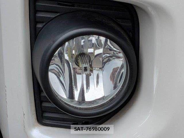 Toyota HIACE VAN 2020-03 8338244-25