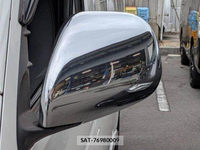 Toyota HIACE VAN 2020-03 8338244-26