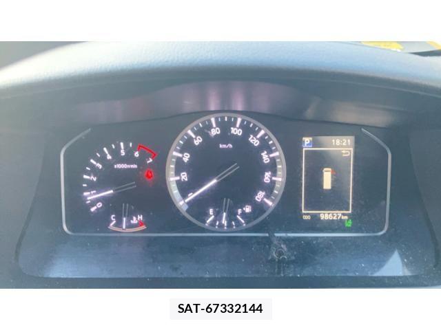 Toyota HIACE VAN 2021-12 8338249-9