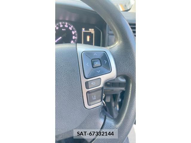 Toyota HIACE VAN 2021-12 8338249-18