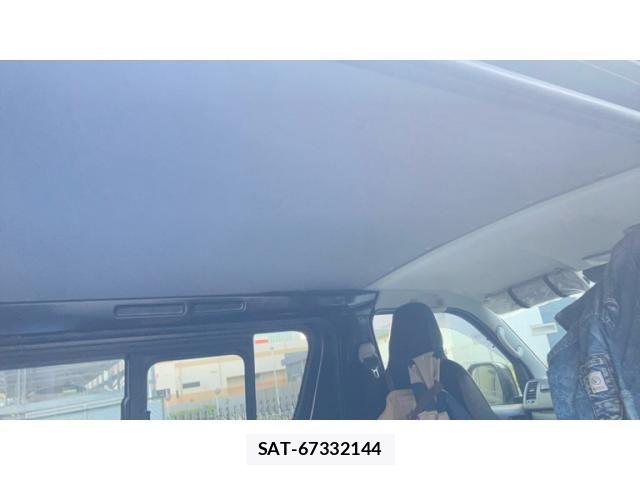 Toyota HIACE VAN 2021-12 8338249-25
