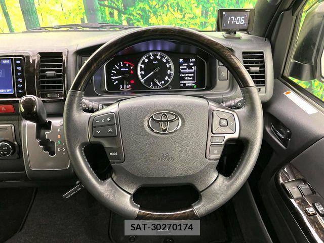 Toyota HIACE VAN 2022-06 8338237-9