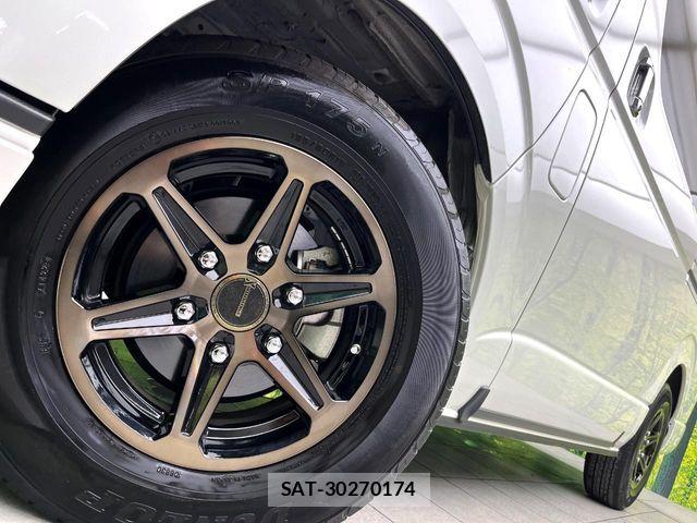 Toyota HIACE VAN 2022-06 8338237-10