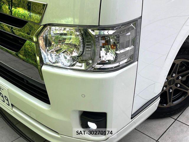 Toyota HIACE VAN 2022-06 8338237-11