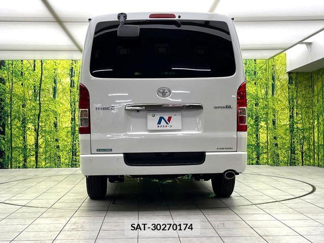 Toyota HIACE VAN 2022-06 8338237-13