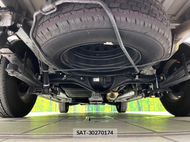 Toyota HIACE VAN 2022-06 8338237-17