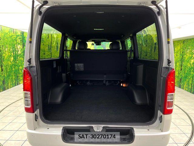 Toyota HIACE VAN 2022-06 8338237-8