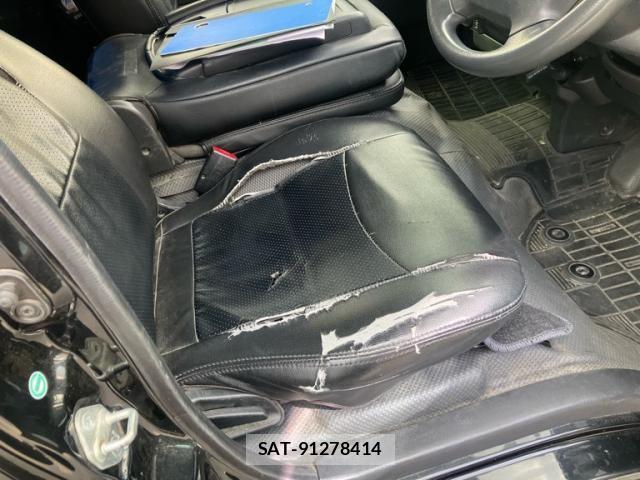 Toyota HIACE VAN 2014-10 8338256-11