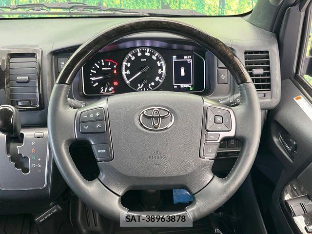 Toyota HIACE VAN 2023-10 8338111-11