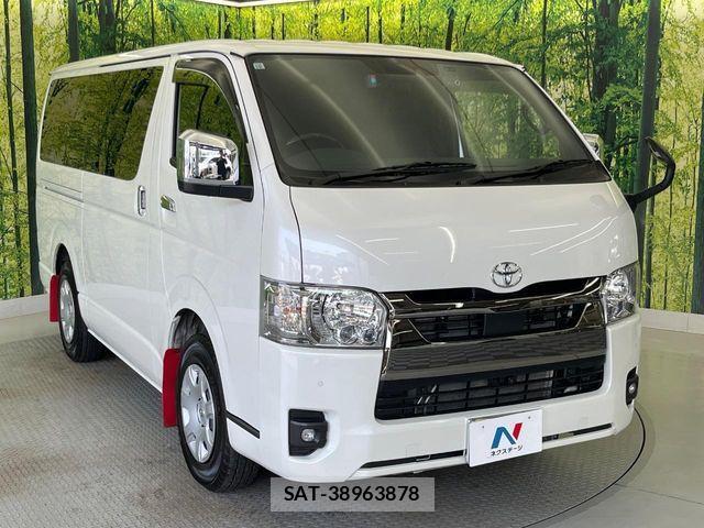 Toyota HIACE VAN 2023-10 8338111-16