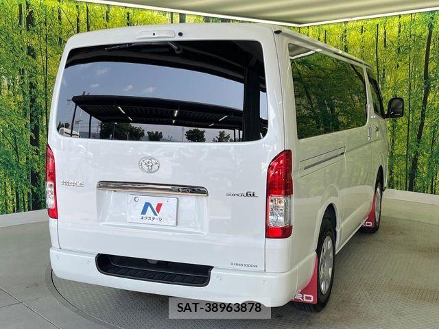 Toyota HIACE VAN 2023-10 8338111-17