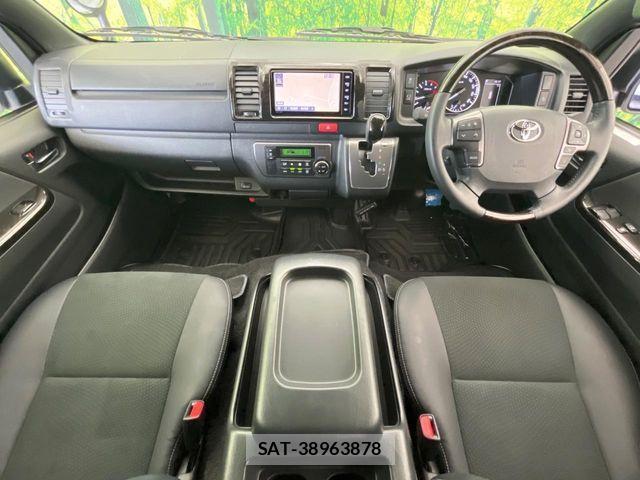 Toyota HIACE VAN 2023-10 8338111-2