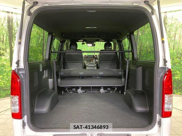 Toyota HIACE VAN 2021-11 8338239-9