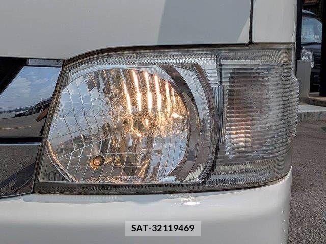 Toyota HIACE VAN 2010-02 8338255-10